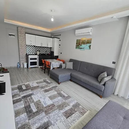 Perfectly Located In Side Walking Distance To The شقة مانافجات