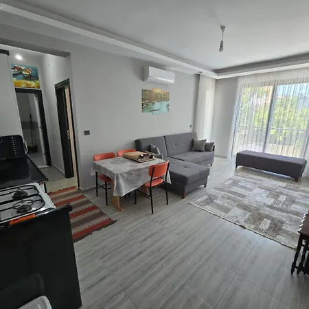 Perfectly Located In Side Walking Distance To The * Manavgat