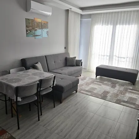 Lägenhet Perfectly Located In Side Walking Distance To The Manavgat