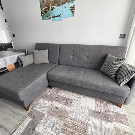 Perfectly Located In Side Walking Distance To The * Manavgat